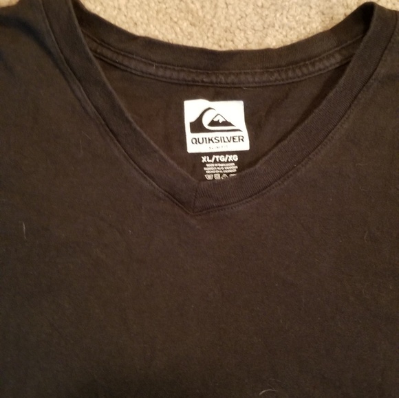 Quicksilver Vneck Tshirt - Picture 2 of 2